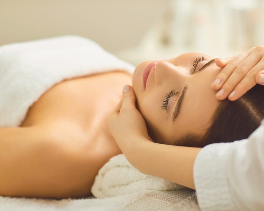 北茨城市中郷町小野矢指のタイ古式マッサージ・サムリーのマッサージ